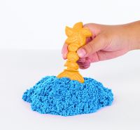 Kinetic sand krabice tekutého písku s podložkou modrá Spin Master